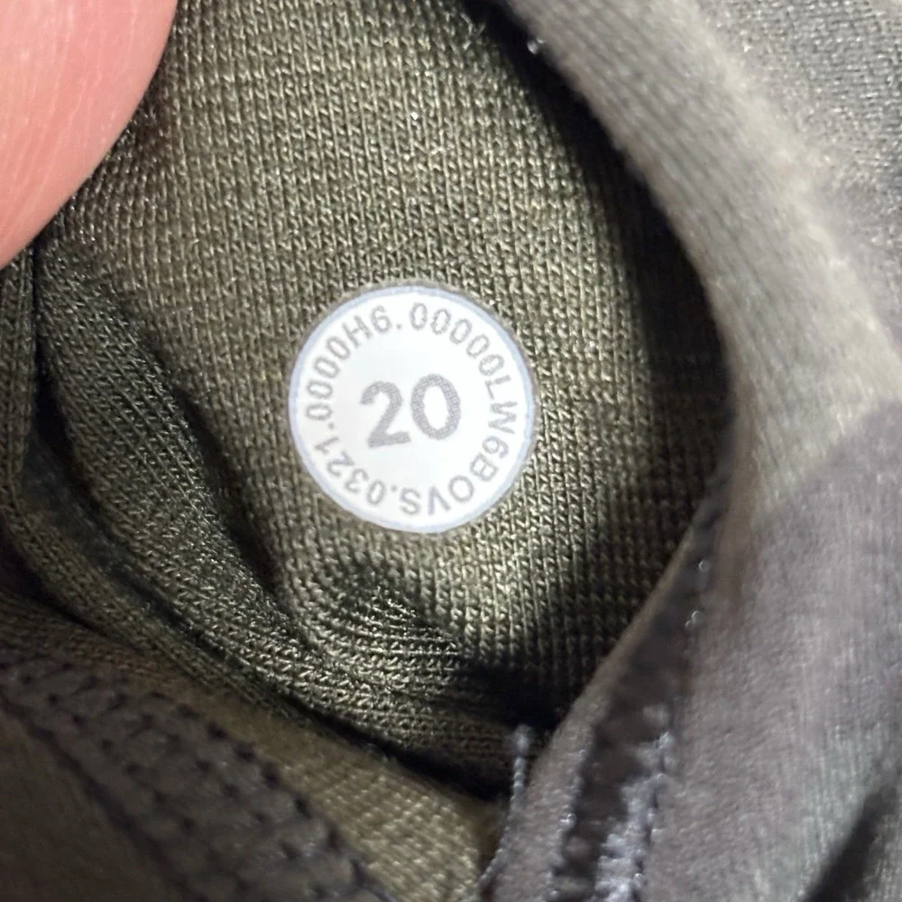 Lululemon Women's Camo Cropped Align High Rise‎ Leggings Size 20 NWOT